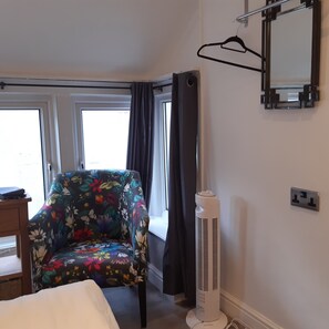 Enkeltrom | Allergitestet sengetøy, Tempur-Pedic-senger og lydisolert