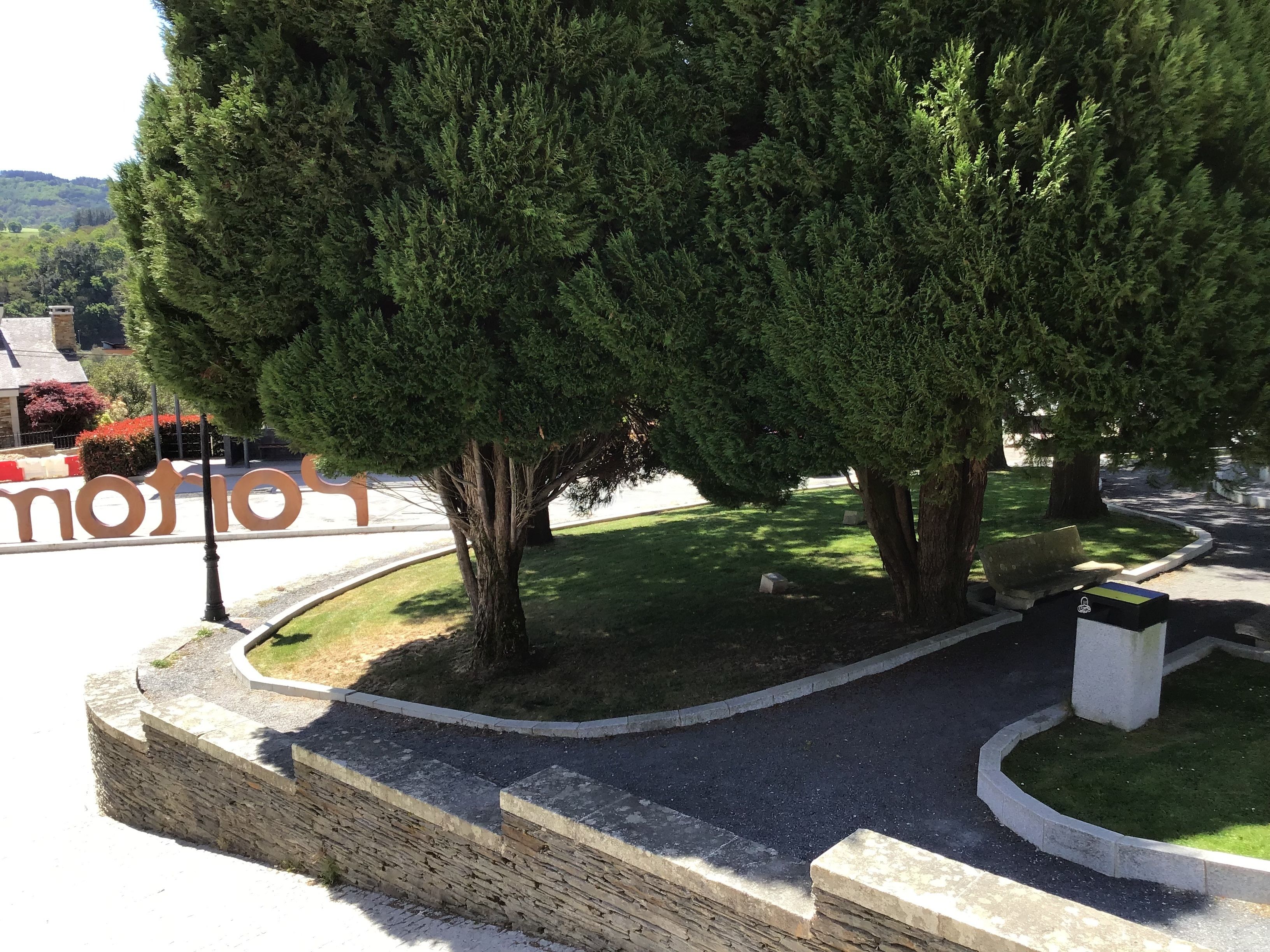 deluxe double room, 2 single beds, non smoking | street view