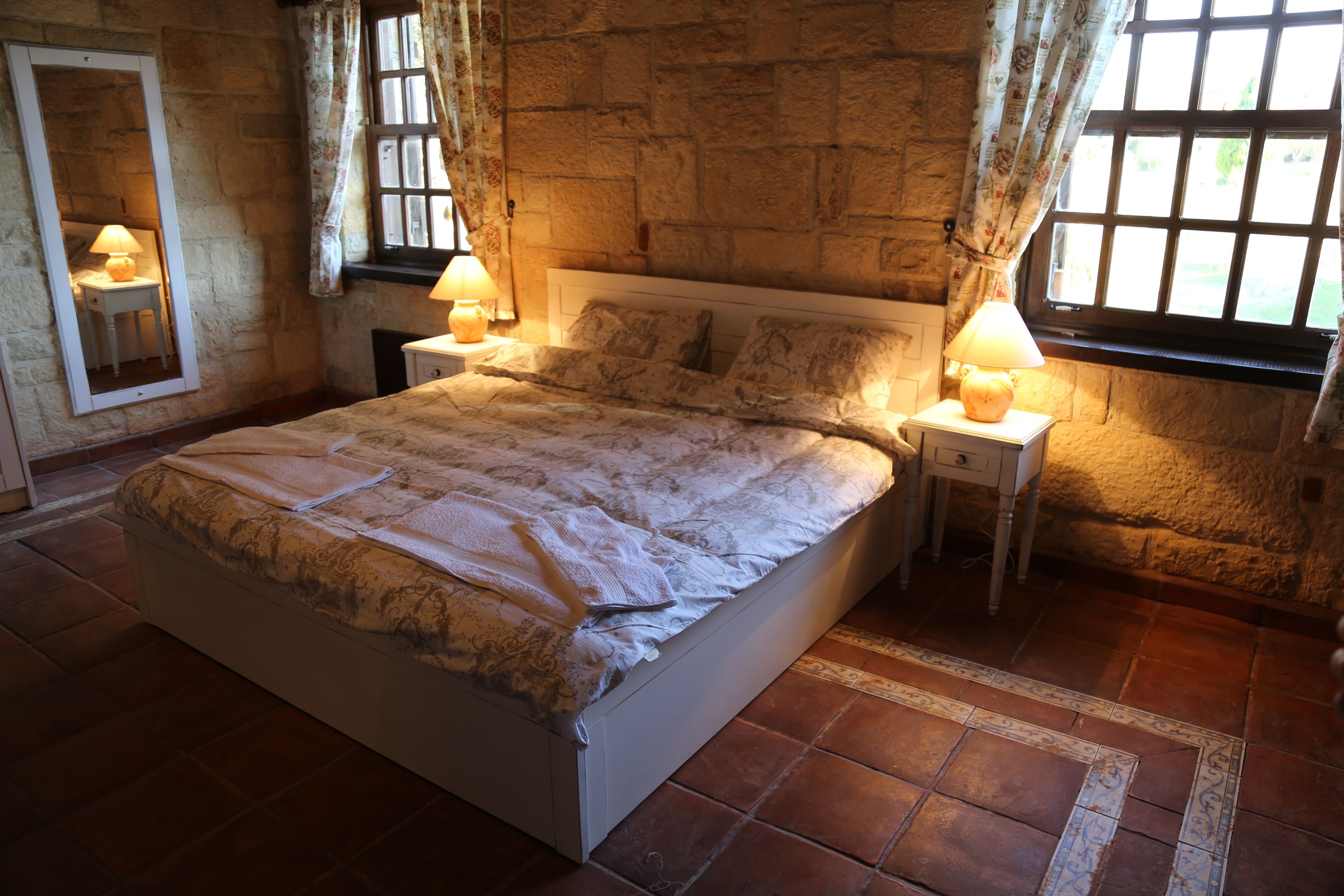 standard room | egyptian cotton sheets, premium bedding, minibar, in-room safe