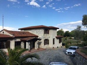 Entrada de la propiedad