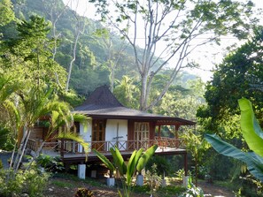 Front of property - Uvita Bali Bosque Retreat (Bahía Ballena)