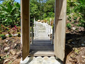 Property grounds - Uvita Bali Bosque Retreat (Bahía Ballena)