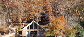 Crispy Nights, Warm Fire Pit - Your Fall Riverside Escape Awaits