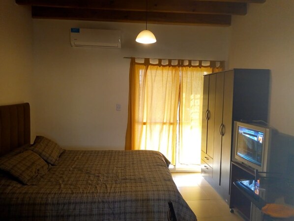 經典雙人房, 1 間臥室, 私人浴室 | 1 間臥室、免費無線上網、床單