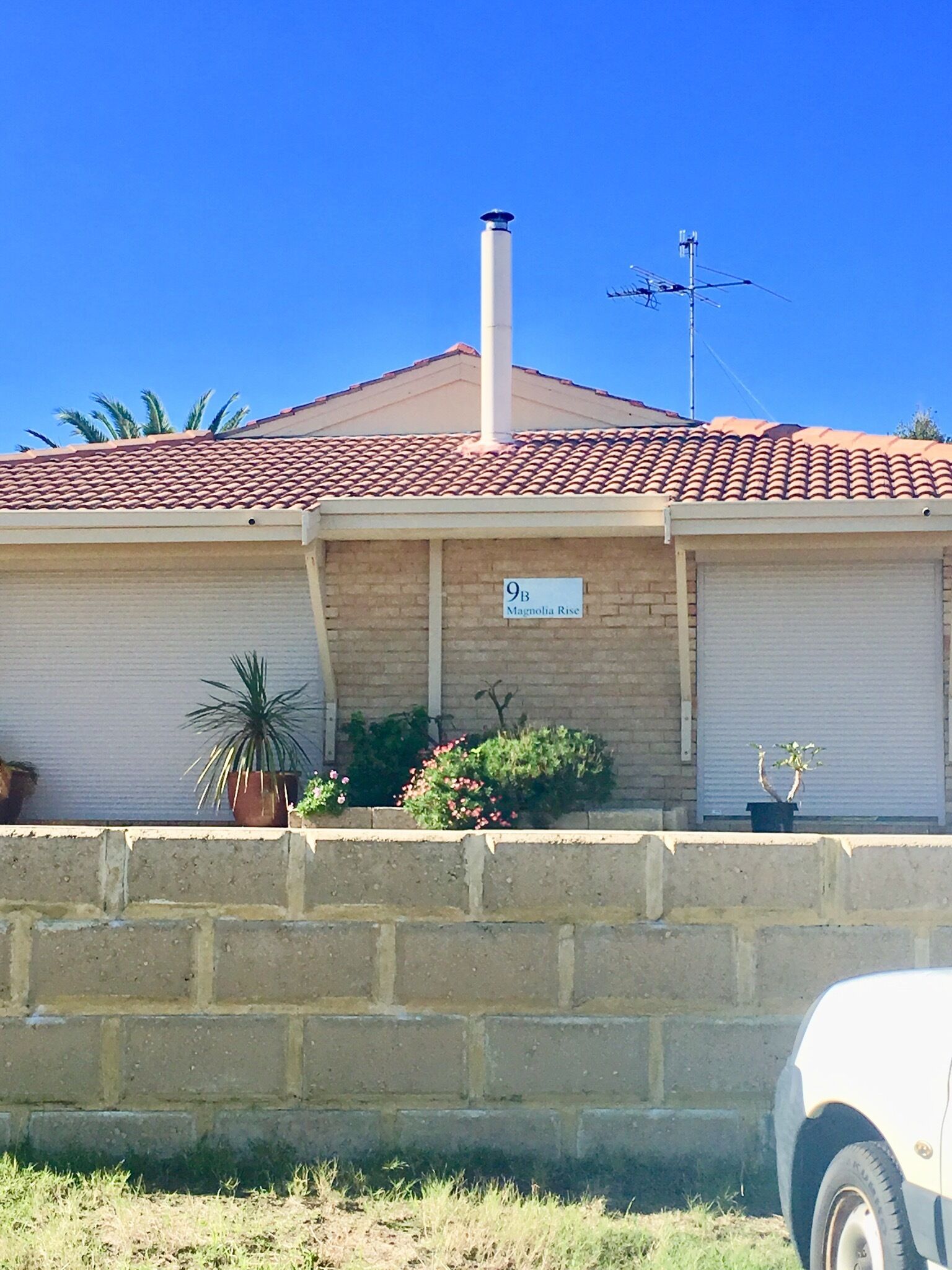 Relaxed ocean view beach side stay