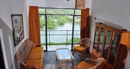 HELFAROAN Spacious, bright villa. Beautiful Panorama.