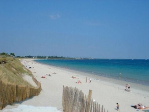 Tæt på stranden