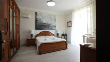 5 chambres, fer et planche Ă  repasser, lit parapluie, Wi-Fi