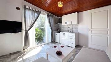 Literie hypoallergénique, rideaux occultants, chambres insonorisées