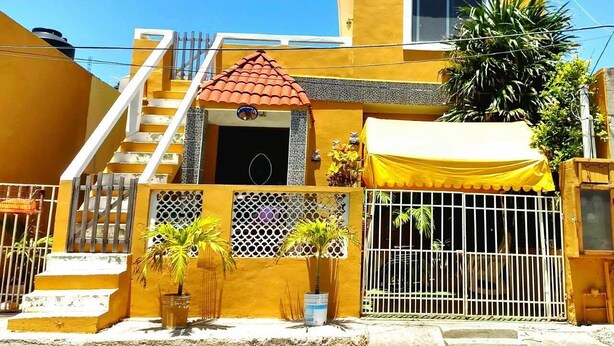 Unclassified image, 1 of 13, button - Casa Flor (Isla Mujeres)