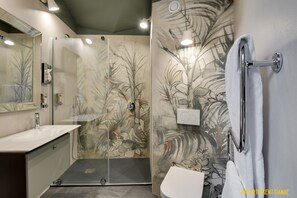 Appartement 9 - DANAE | Baño | Ducha, secador de pelo y toallas
