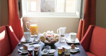 Daily continental breakfast for a fee