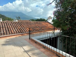 Terrace/patio - MonteCarlo Boutique Hotel (Antigua Guatemala)