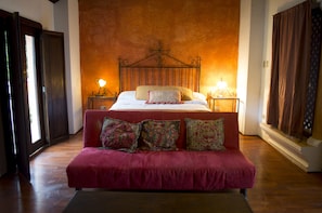 Desk, iron/ironing board, free WiFi, bed sheets