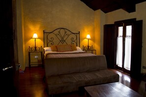 Room - MonteCarlo Boutique Hotel (Antigua Guatemala)