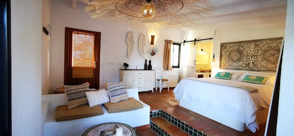 Romantic Bungalow, 1 Queen Bed, Terrace (Limon ) | Living area - Roca Verde Boutique Bed & Breakfast - Adults Only (Alhaurin de la Torre)