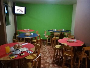 Bao gồm bữa sáng kiểu Âu hàng ngày 