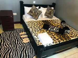 Habitación familiar, no fumadores | Cortinas opacas y sistema de insonorización