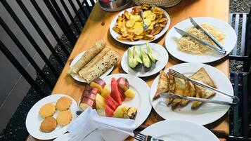 Phòng đôi tiện nghi đơn giản, 1 giường cỡ king, không hút thuốc, quang cảnh vườn | Quang cảnh từ phòng