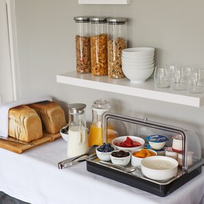 Free daily English breakfast - Alton House (Sheringham)