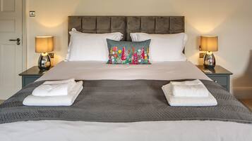 Egyptian cotton sheets, premium bedding, individually decorated