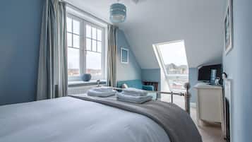 Double Room (Room3) | Egyptian cotton sheets, premium bedding, individually decorated