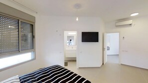 Appartement Luxe, 4 chambres, balcon, vue jardin
