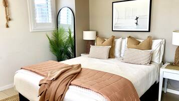 1 soverom, strykejern/-brett, wi-fi (inkludert) og sengetøy