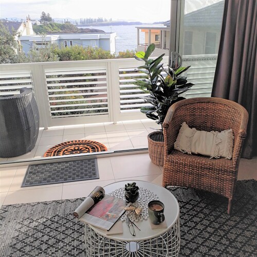  Shutters by the Sea Waterfront escape for 2. Private. Quiet and sea views.