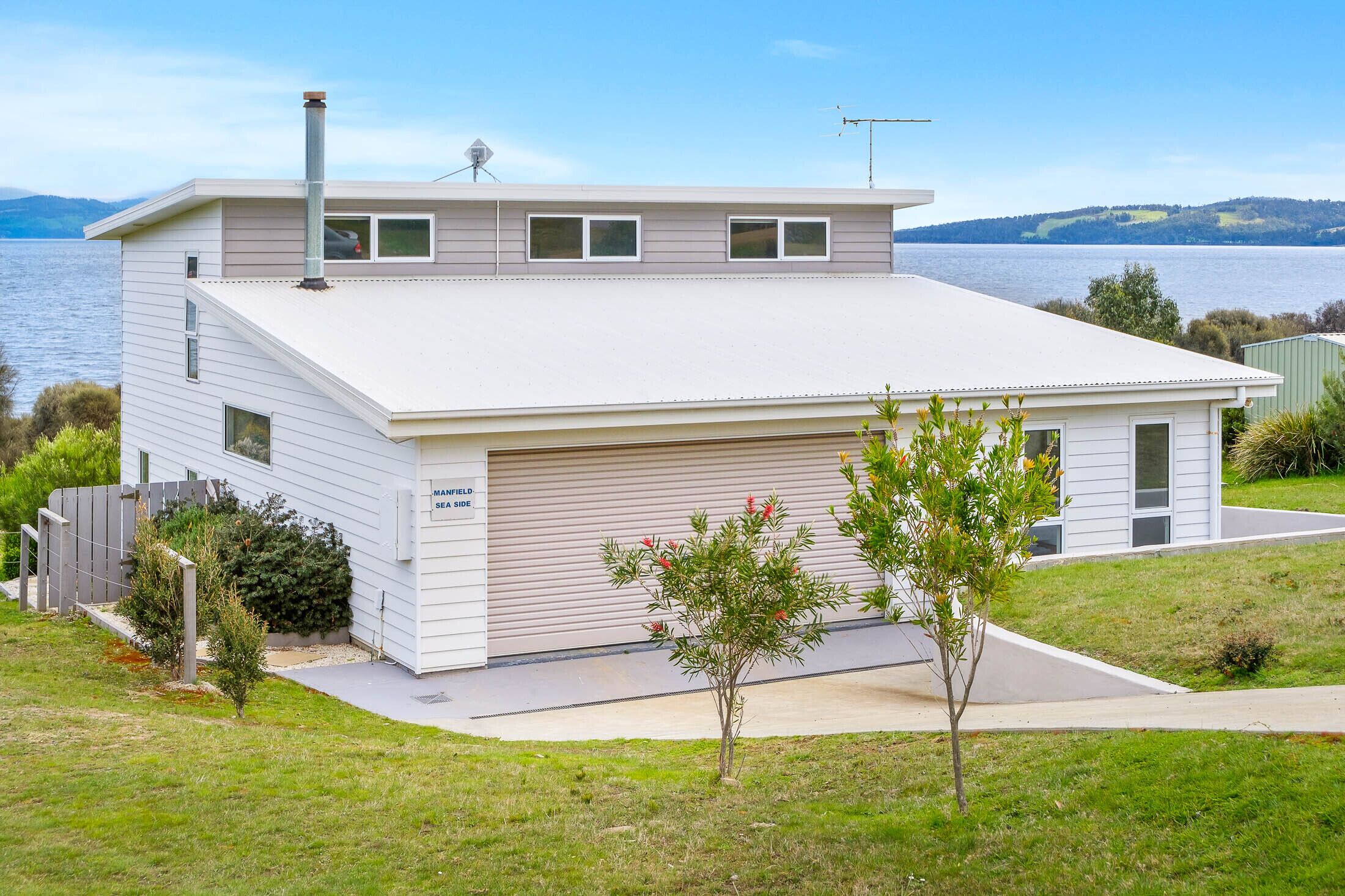 Manfield Seaside Bruny Island - Beach/Waterfront -  3 Bedroom house — image 19