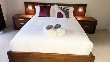 4 bedrooms, iron/ironing board, travel cot, free WiFi