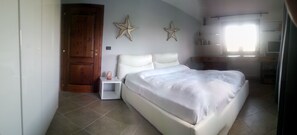2 bedrooms, iron/ironing board, WiFi, bed sheets - Villa -50 Min From Rome, Amazing View & Comfort (NARNI)