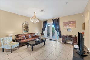 Télévision à écran plat