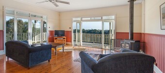 Famiglia Homestead Great Ocean Road, camino a legna, 10 acri con fiume, WiFi 
