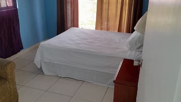 1 bedroom, iron/ironing board, travel cot, free WiFi