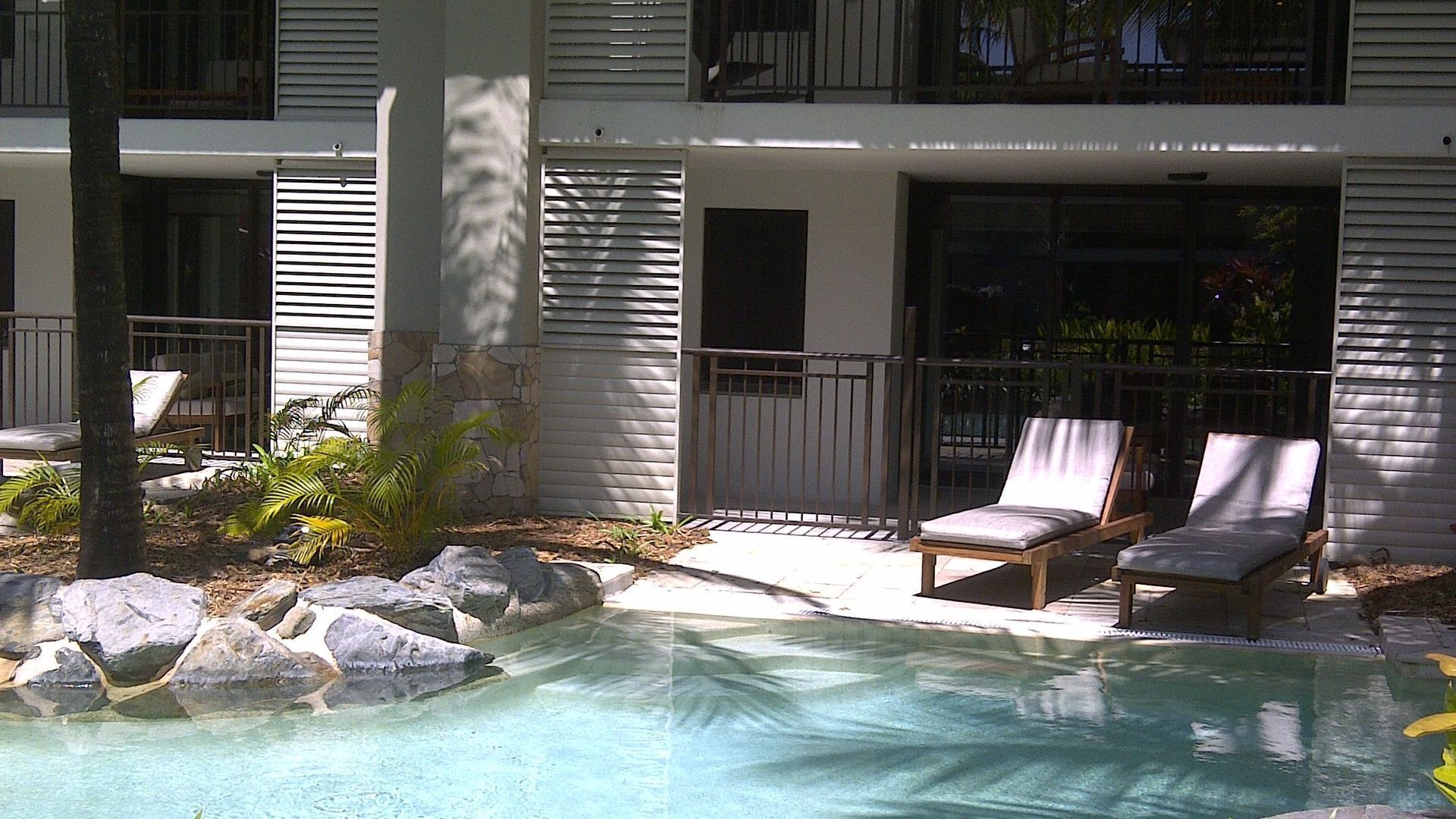 Sea Dome Port Douglas Penthouse 239 — image 3