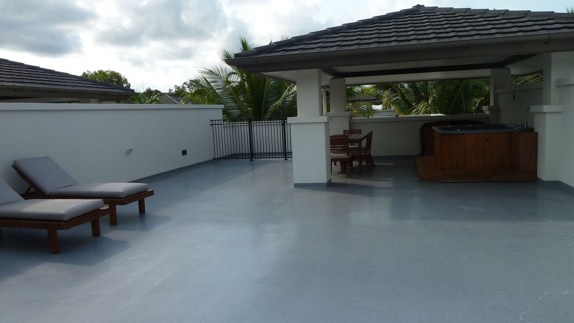 Sea Dome Port Douglas Penthouse 239 — image 2