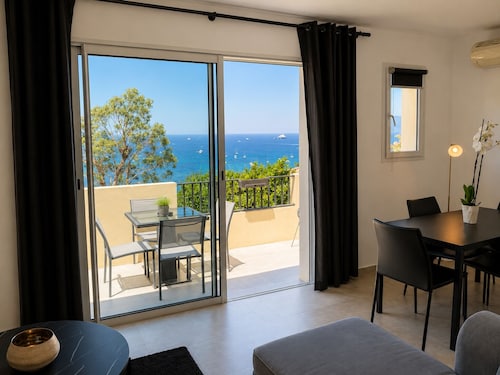 New apartment with magnificent view of Roya beach PROMO October November