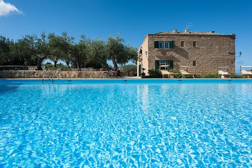 Exclusive villa with pool near Trapani - Sicily