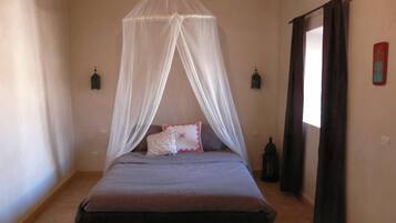 5 Schlafzimmer, Bügeleisen/Bügelbrett, Bettwäsche