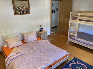 3 chambres, bureau, fer et planche à repasser, Wi-Fi