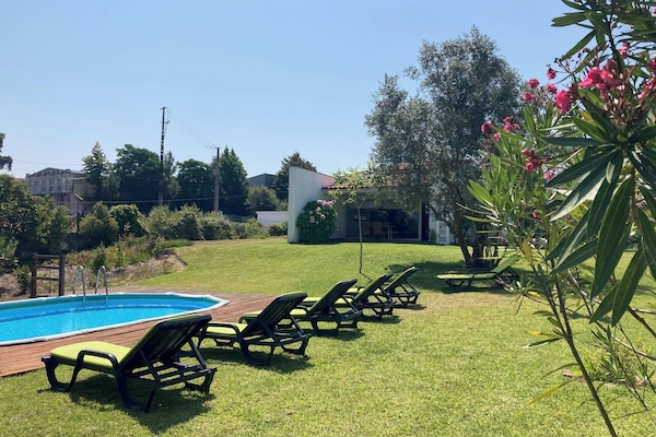 Exterior vista fundo jardin