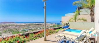 Wonderful villa, free WIfI, private pool, AC, BBQ 300m from Siam Park Mall