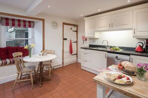 Kitchen leading to Pantry 