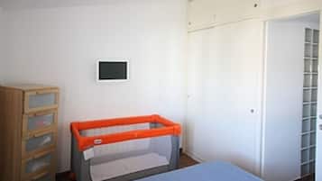 2 Schlafzimmer, Bügeleisen/Bügelbrett, Reisekinderbett, kostenloses WLAN