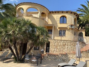 Outdoor dining - REDUCTION10% JUNE, JULY, AUGUST COMFORTABLE VILLA WITH SEA VIEW AND PRIVATE POOL (Benissa)