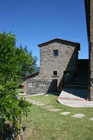 Esterni