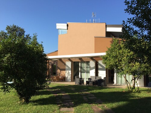 VILLA BROWN - GREEN & SEA, sleeps 6 - Including place on the beach