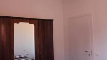 1 camera, Wi-Fi gratuito, lenzuola