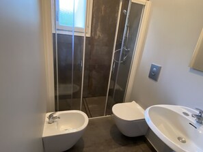 Bidet
